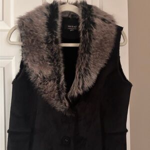 Tribal Women's Black Vest with Faux Fur Collar. EUC Sz M